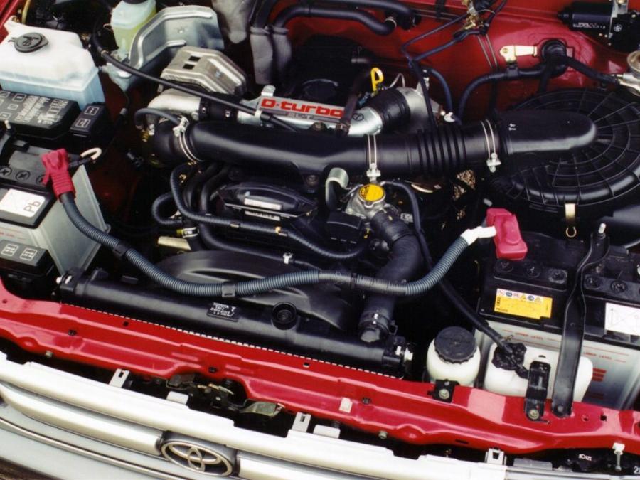  Toyota Hilux Regular Cab 1997 года  (UK) (фото 3 из 3)